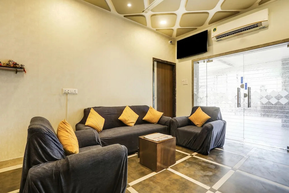 Райпур: FabHotel Johar Inn