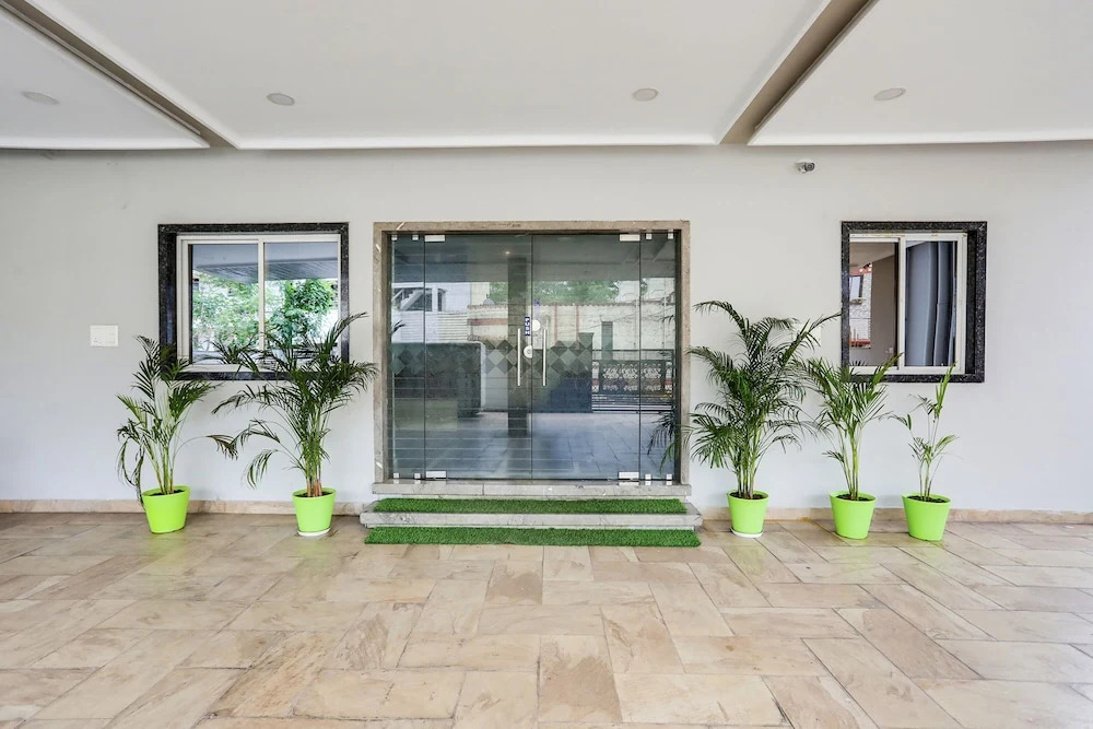Райпур: FabHotel Johar Inn