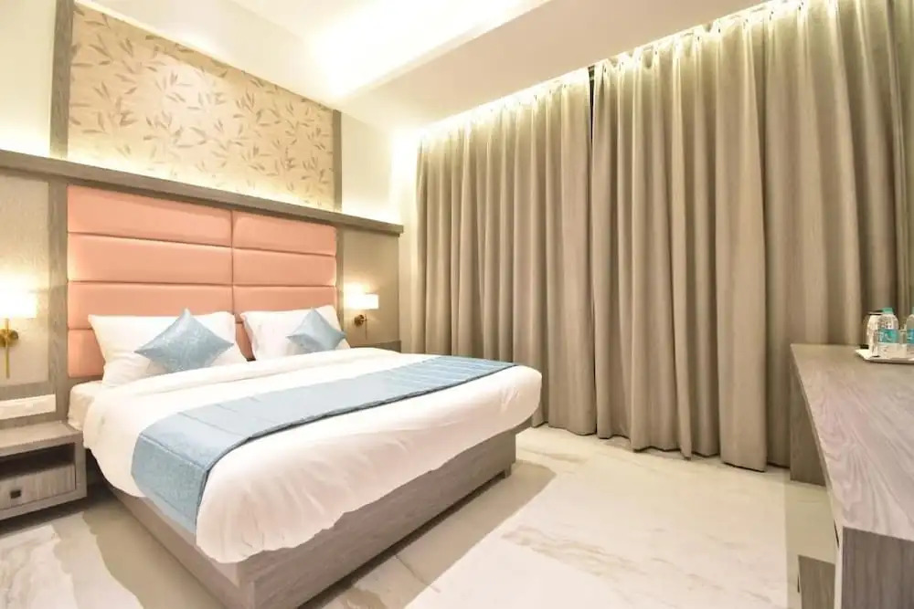 Тхане: La DHALIA By Glitz Hotels