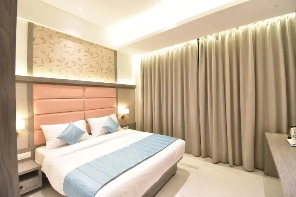 Тхане: La DHALIA By Glitz Hotels