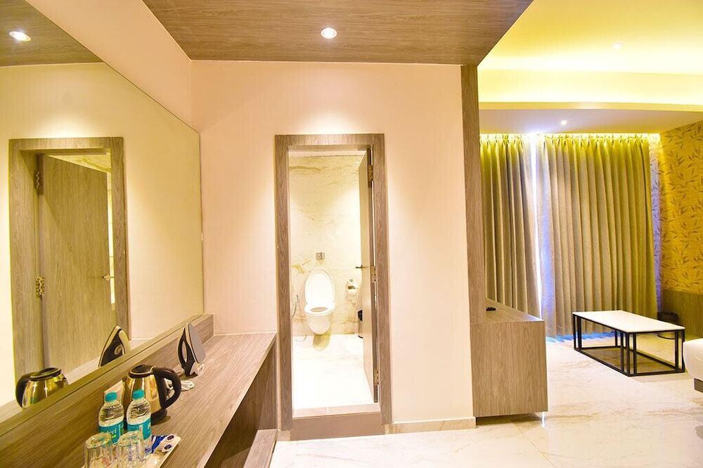 Тхане: La DHALIA By Glitz Hotels