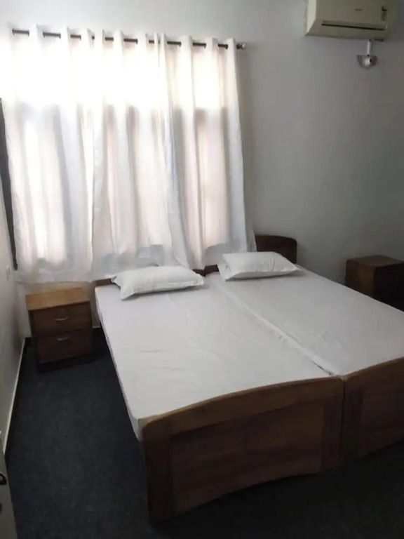 Патна: Living Studio