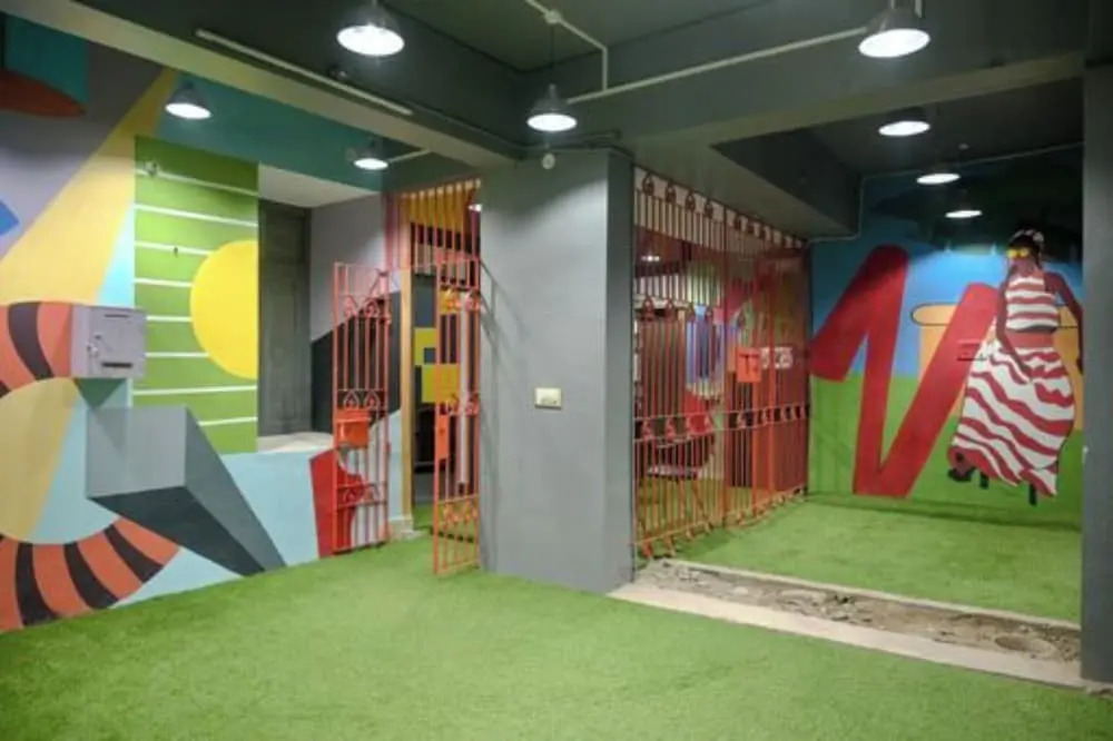 Патна: Living Studio