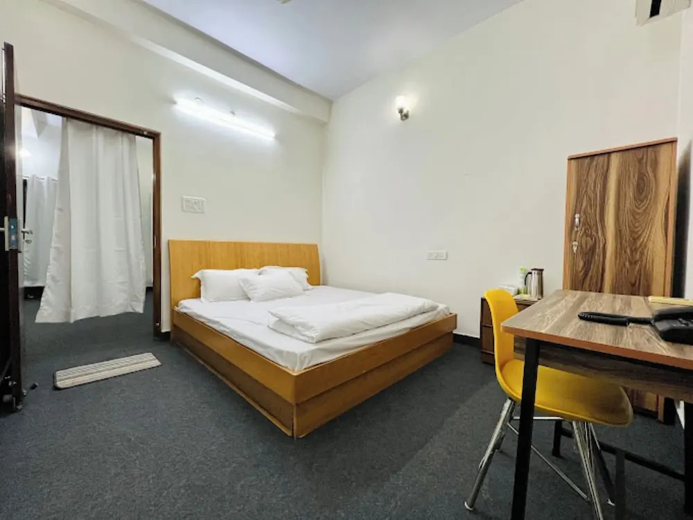 Патна: Living Studio