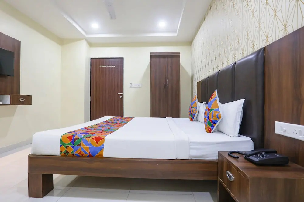 Дург: Fabhotel Heritage I