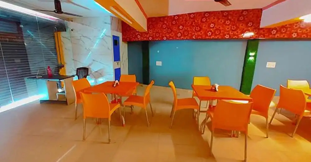 Файзабад: Fabhotel New Raghukul Loung