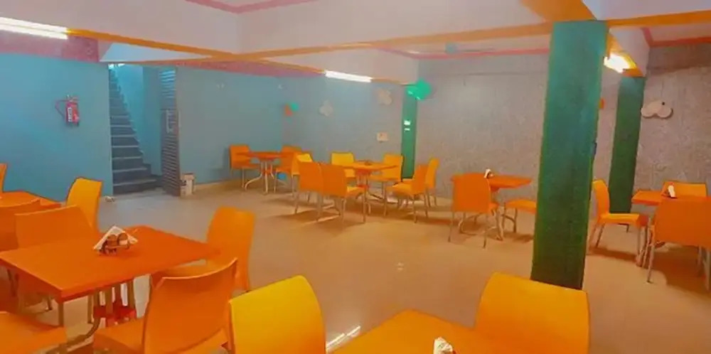 Файзабад: Fabhotel New Raghukul Loung