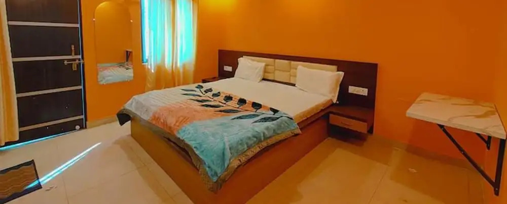 Файзабад: Fabhotel New Raghukul Loung