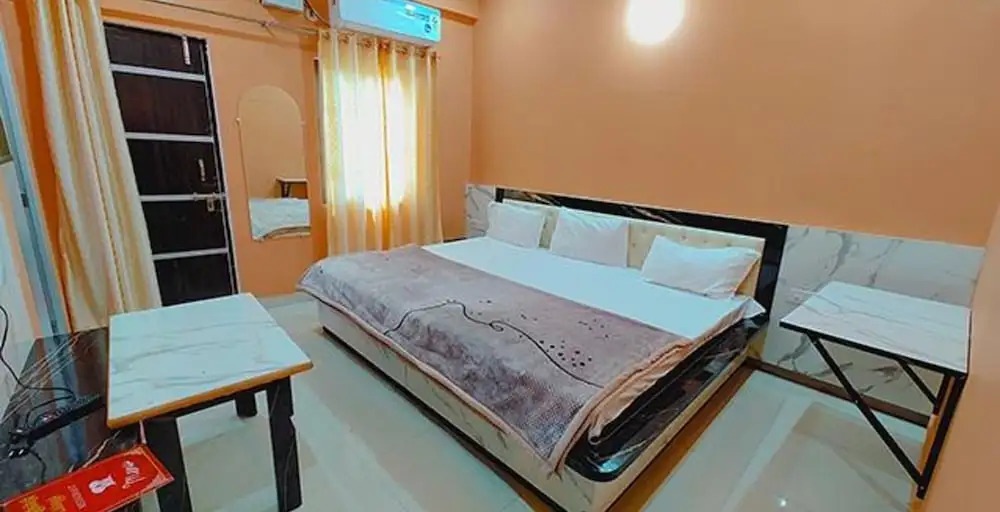 Файзабад: Fabhotel New Raghukul Loung