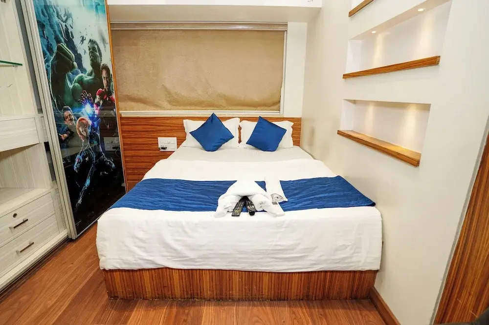 Мумбаи: Zenith Homes - Powai Suites