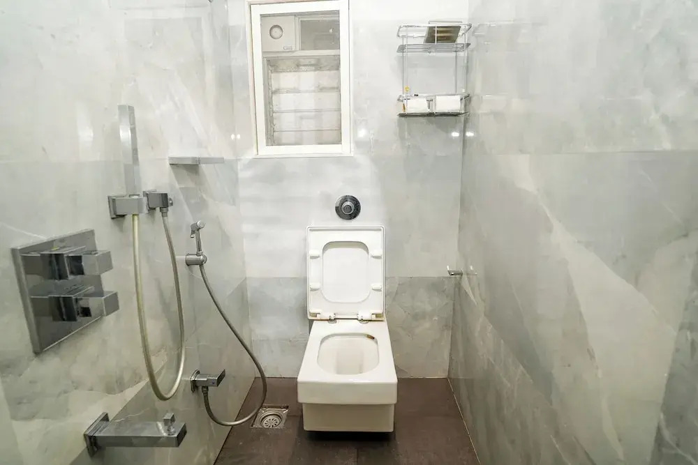 Мумбаи: Zenith Homes - Powai Suites