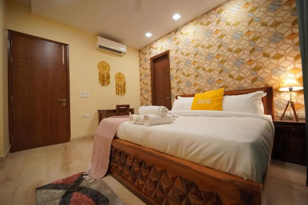 Гуруграм: Lime Tree 3BHK Serviced Apartments DLF 5