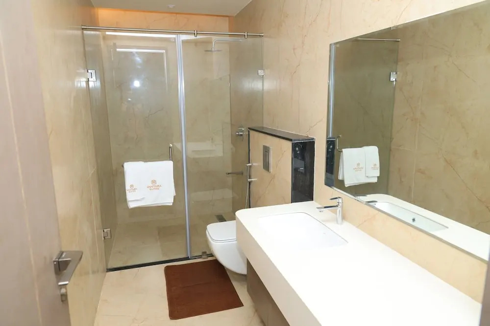 Веллор: Vantara Suites
