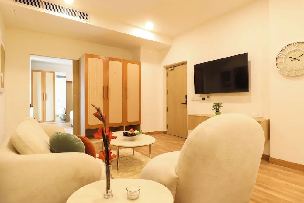 Гуруграм: Ar Suites Klj Square