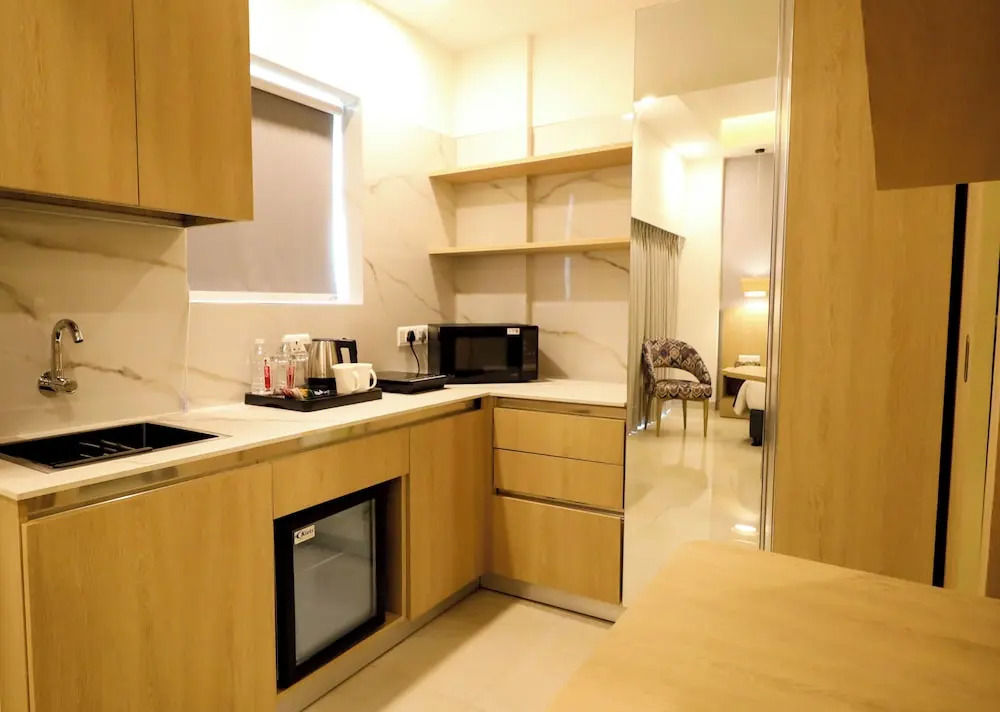 Гуруграм: Ar Suites Klj Square