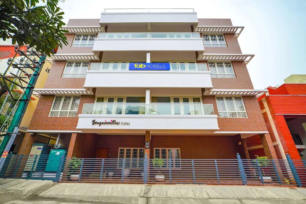 Бангалор: Fabhotel Bougainvillea Suites