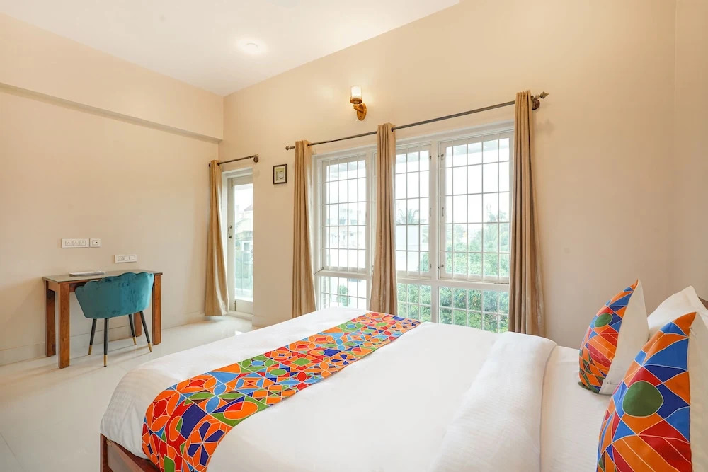 Бангалор: Fabhotel Bougainvillea Suites