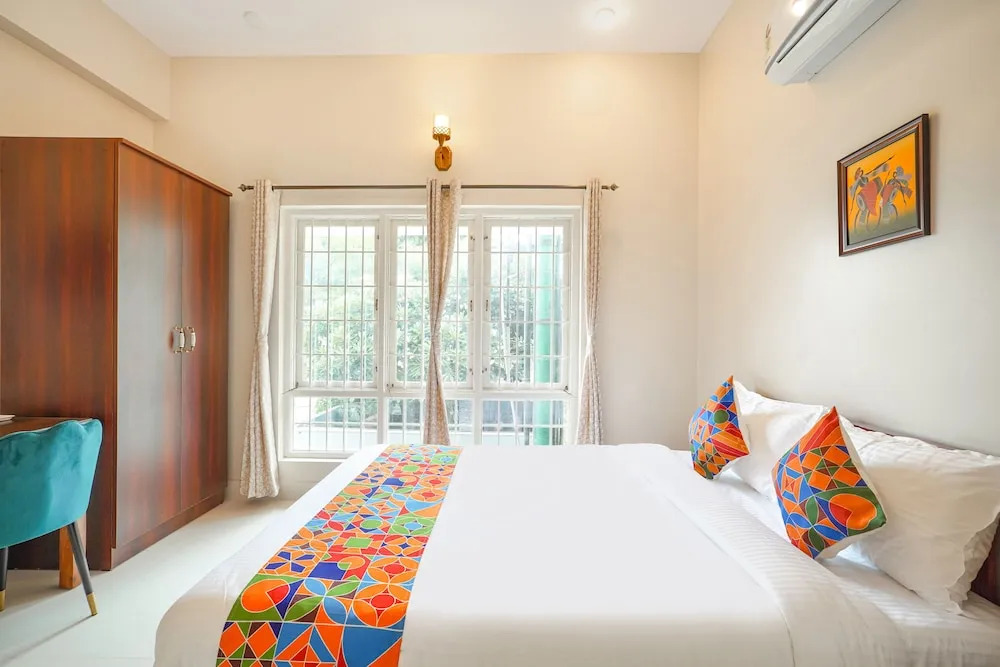 Бангалор: Fabhotel Bougainvillea Suites