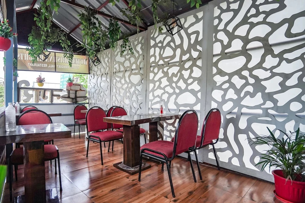 Дехрадун: Fabhotel Krishna Heights