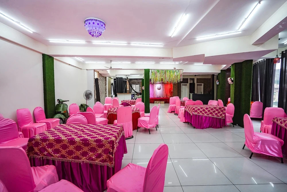 Дехрадун: Fabhotel Krishna Heights