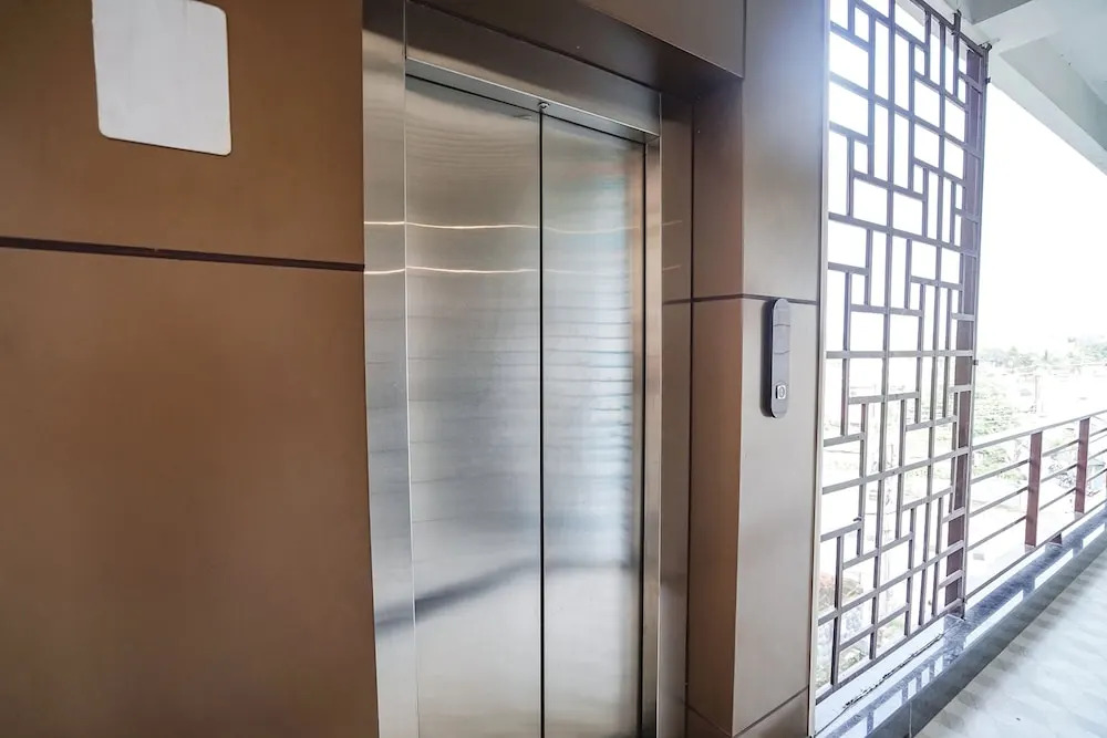 Дехрадун: Fabhotel Krishna Heights
