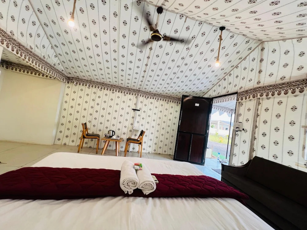 Гарудешвар: Unity Sunrise Resort