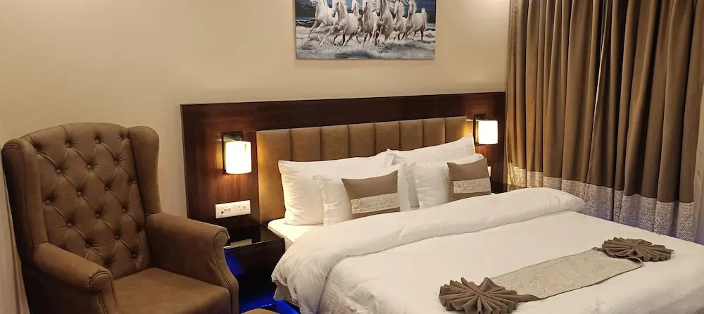 Шиллонг: Xcelsior Hotel And Spa By Roh