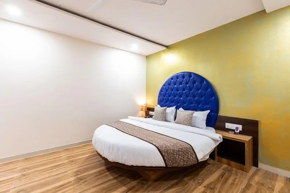 Мумбаи: HOTEL BKC ANNEX near Trade Center