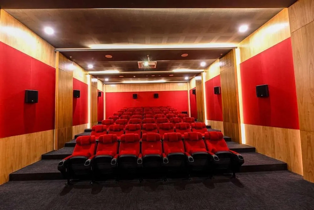 Ахмедабад: Ramada by Wyndham Ahmedabad Narendra Modi Stadium Motera