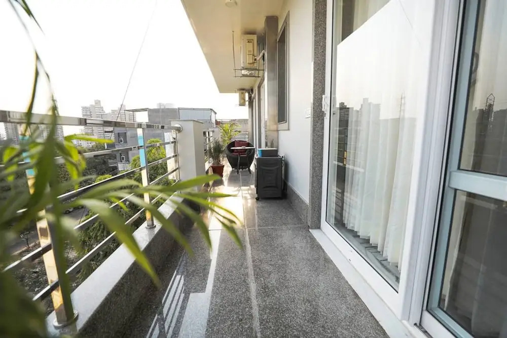 Гуруграм: Modern City Service Apartment