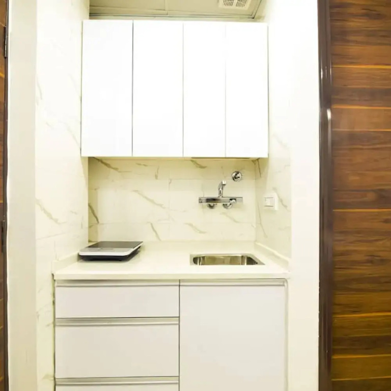 Studio Apartment With Patio gym Near Global Foyer — фото 6