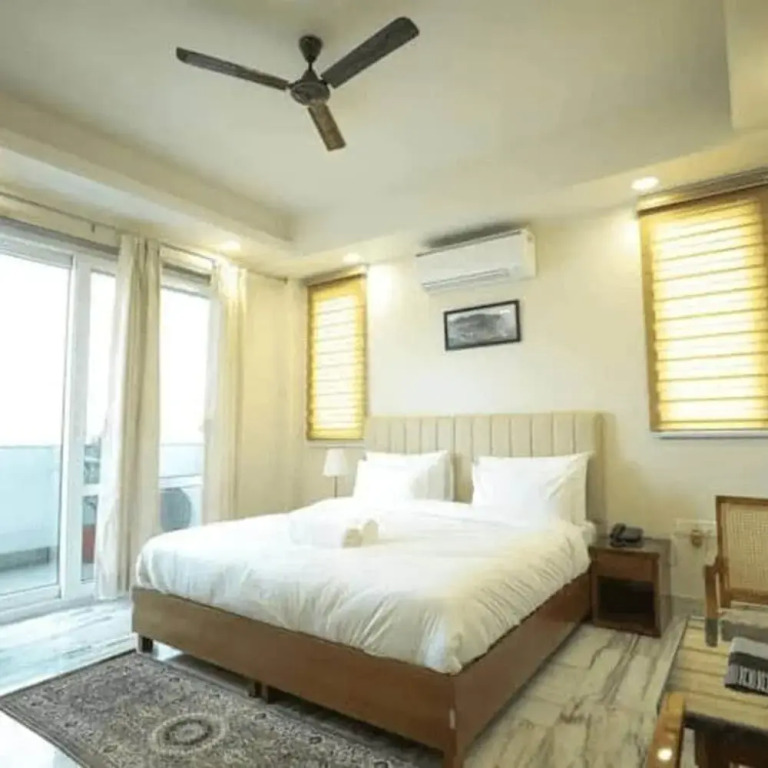 Гуруграм: Urban Modern Loft Near Fortis