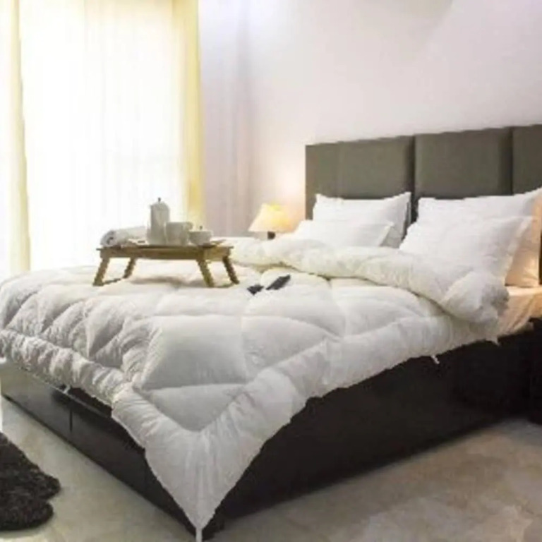 Гуруграм: Medical Friendly 2 BR Near Fortis Parfait Street
