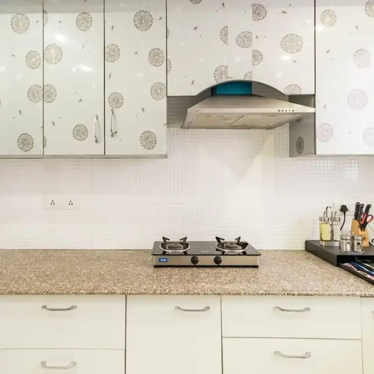 Гуруграм: Medical Friendly 2 BR Near Fortis Parfait Street