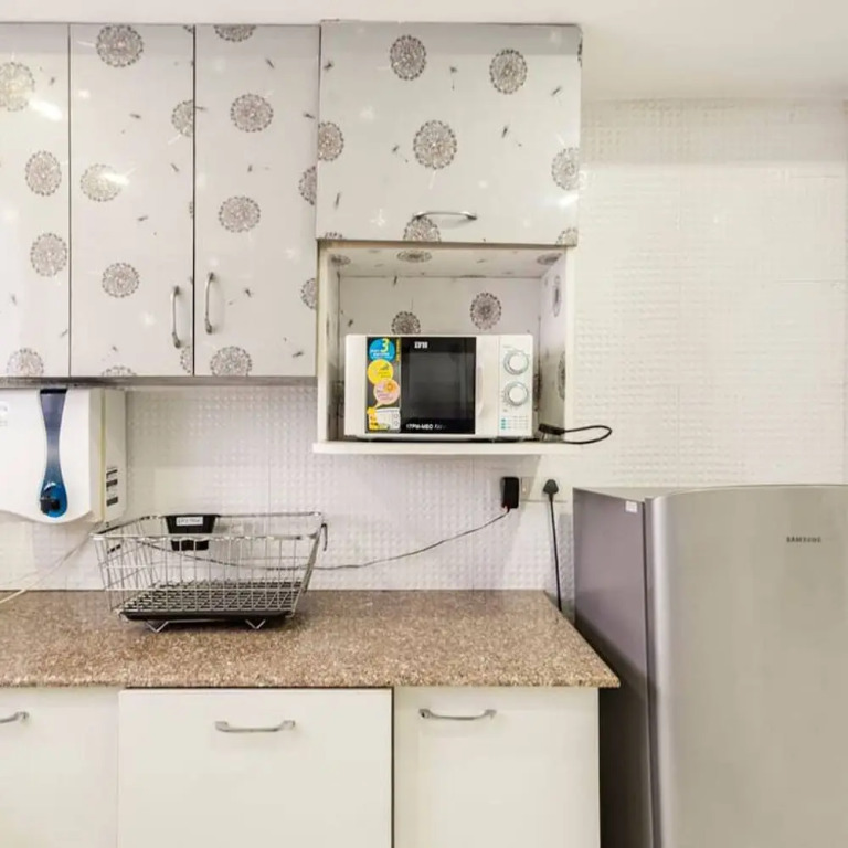 Гуруграм: Medical Friendly 2 BR Near Fortis Parfait Street