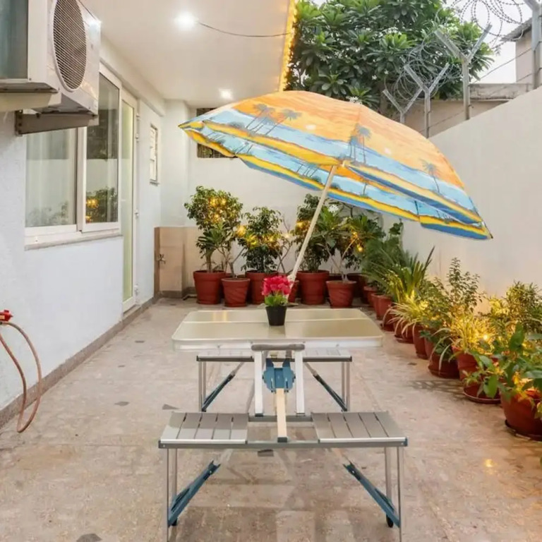 Гуруграм: Medical Friendly 2 BR Near Fortis Parfait Street