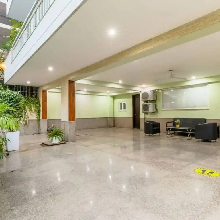 Гуруграм: Medical Friendly 2 BR Near Fortis Parfait Street