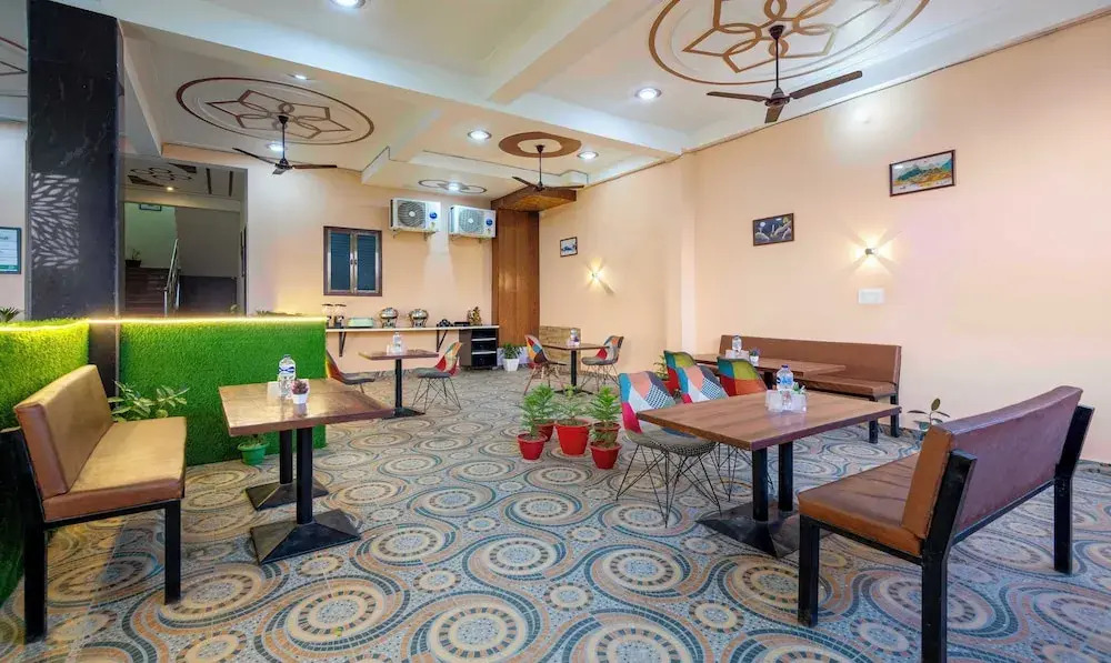 Файзабад: Treebo Ramayan Suites Ayodhya
