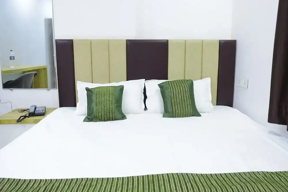 Бхопал: Hotel Krishna Pride