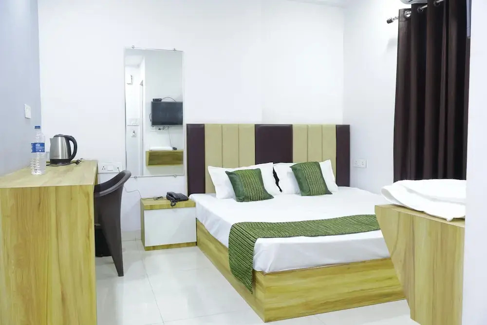 Бхопал: Hotel Krishna Pride