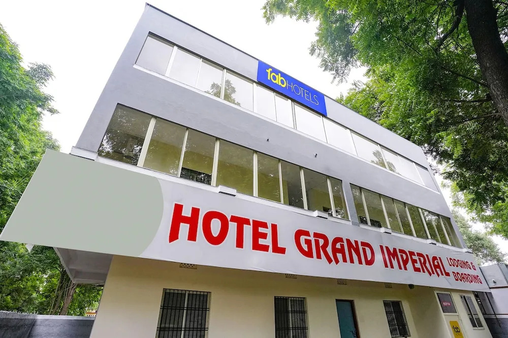 Fabhotel Grand Imperial — фото 1