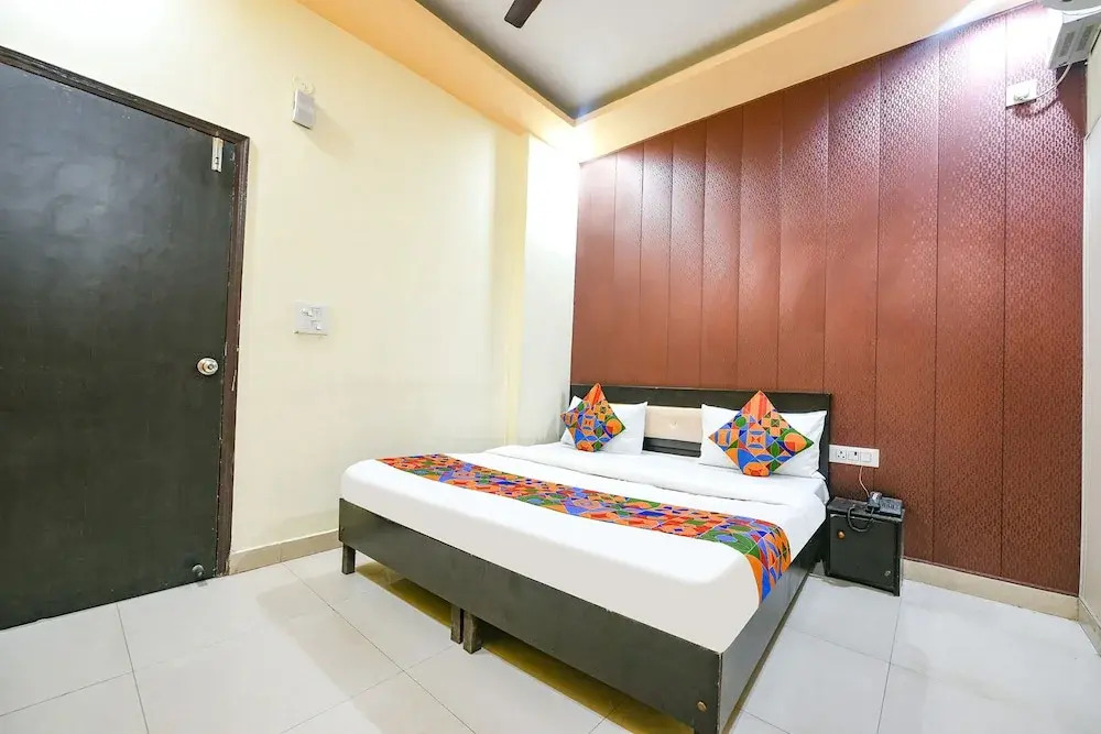 Фаридабад: Fabhotel Lake View I