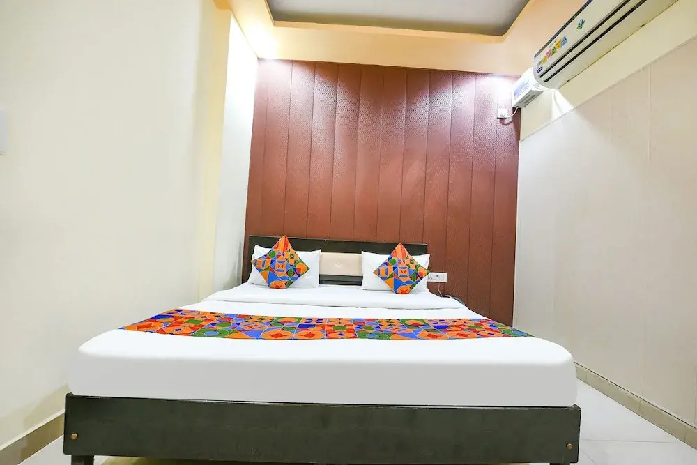 Фаридабад: Fabhotel Lake View I