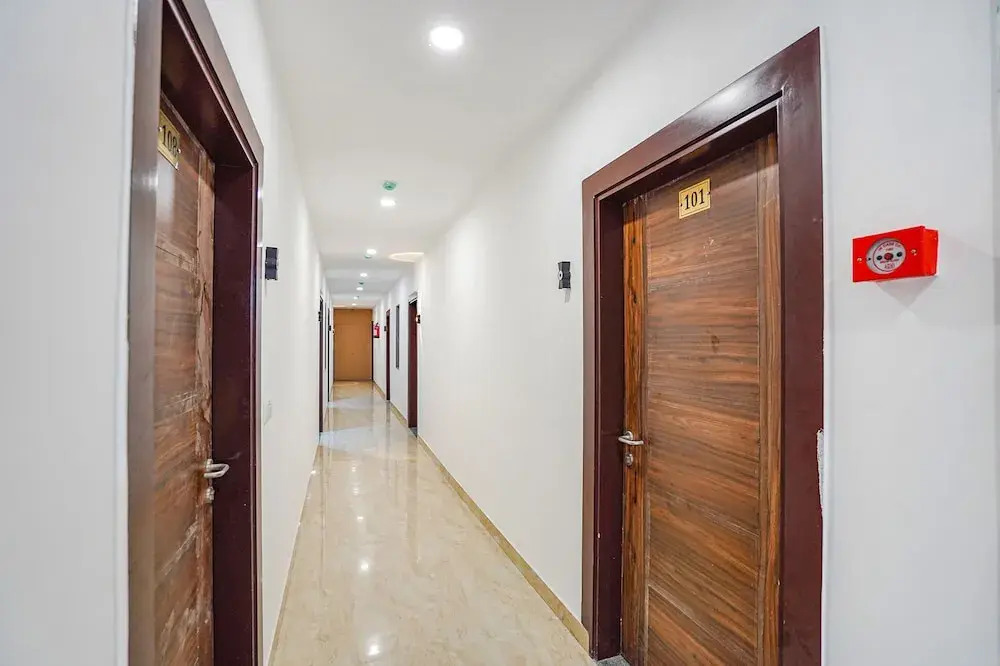 Газиабад: Fabhotel Amayra Inn
