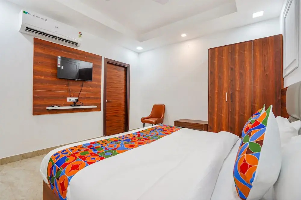 Газиабад: Fabhotel Amayra Inn