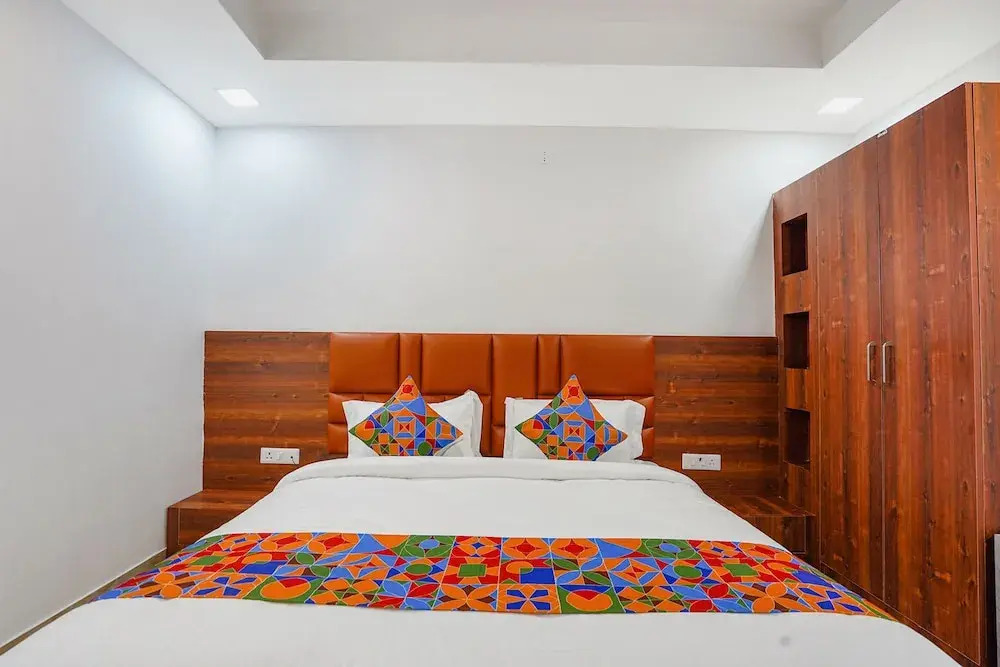 Газиабад: Fabhotel Amayra Inn
