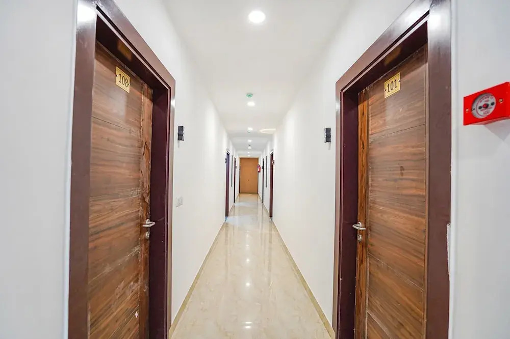 Газиабад: Fabhotel Amayra Inn