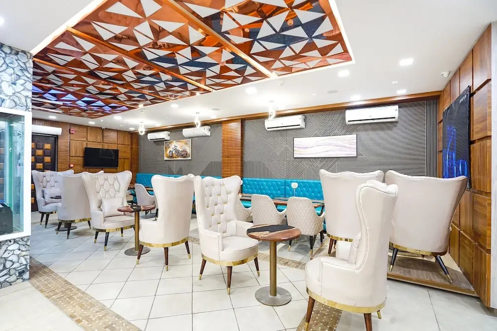 Газиабад: Fabhotel Prime Emporio Villa By Sbg