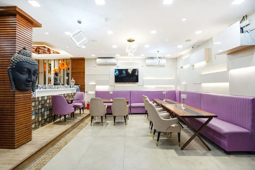 Газиабад: Fabhotel Prime Emporio Villa By Sbg