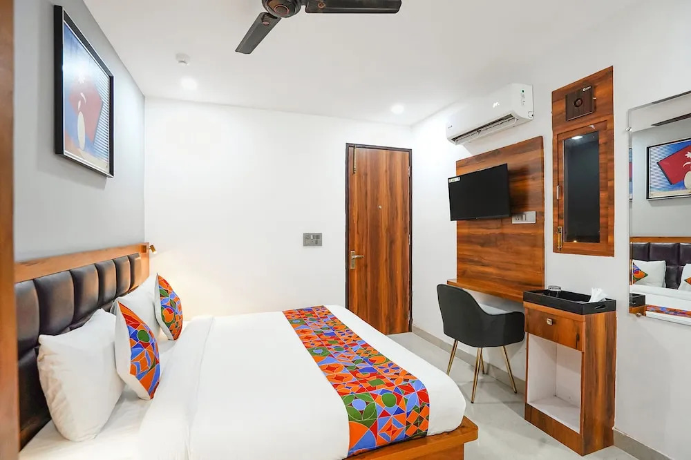 Газиабад: Fabhotel Prime Emporio Villa By Sbg